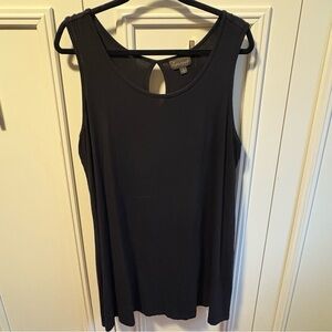 Black Sleeveless Keyhole Tank Dress